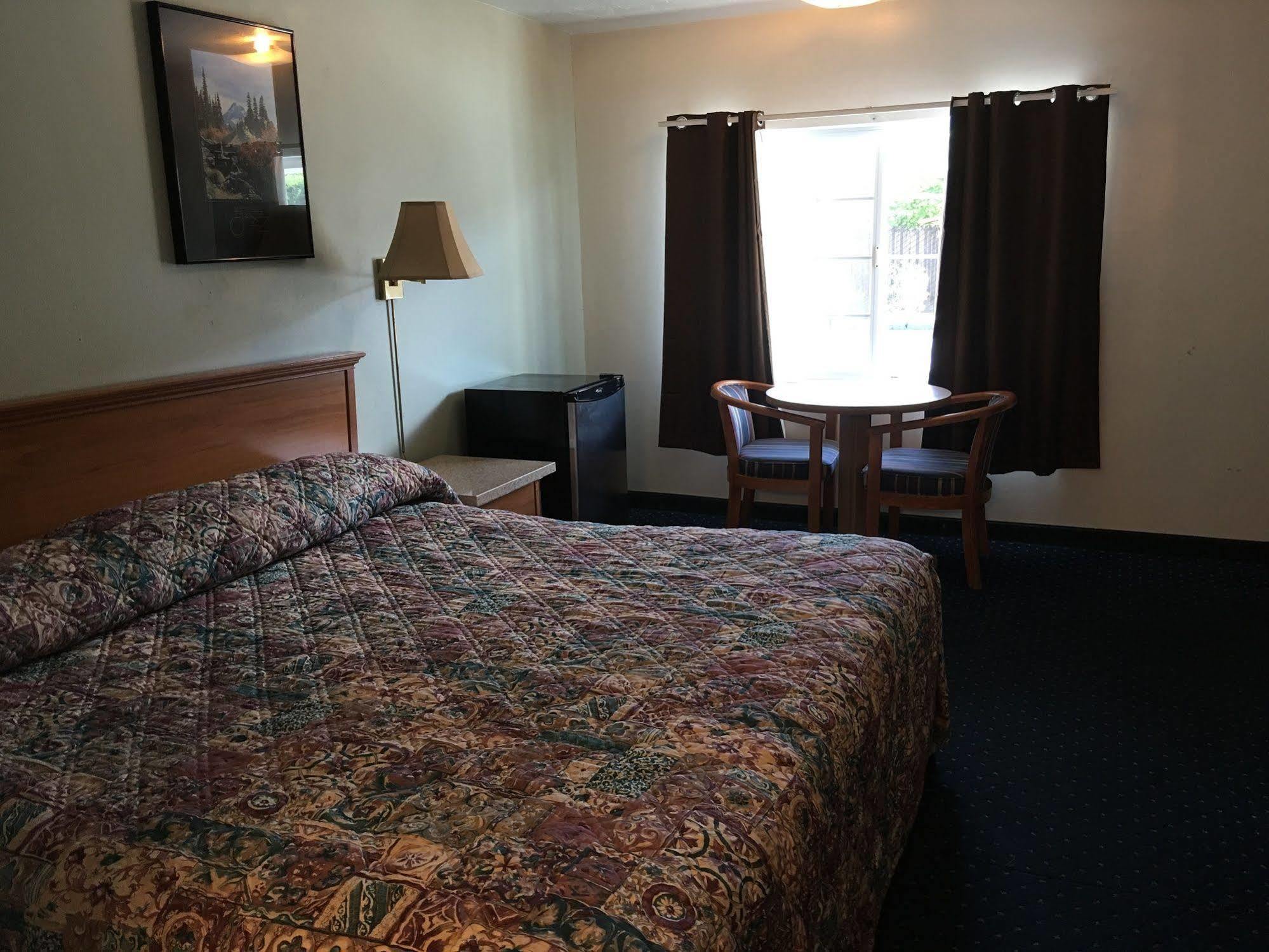 Beaverton Budget Inn Esterno foto